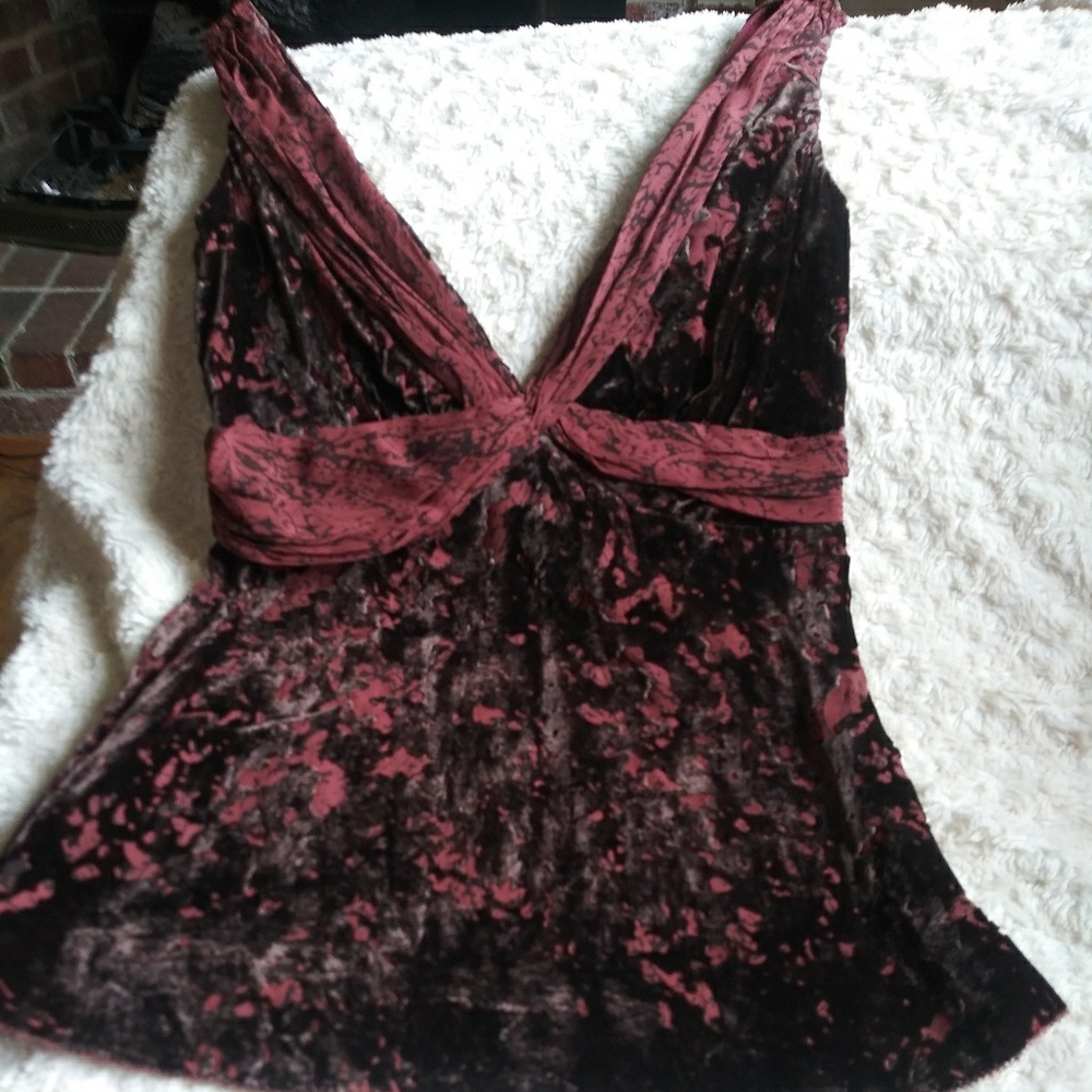Elie Tahari Burgundy Burned Out Velvet Blouse